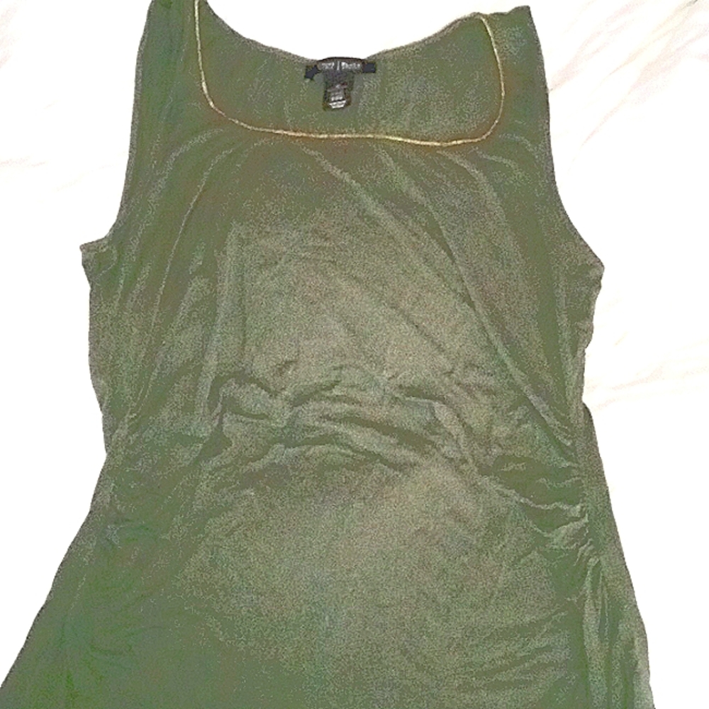 White house Black market tank